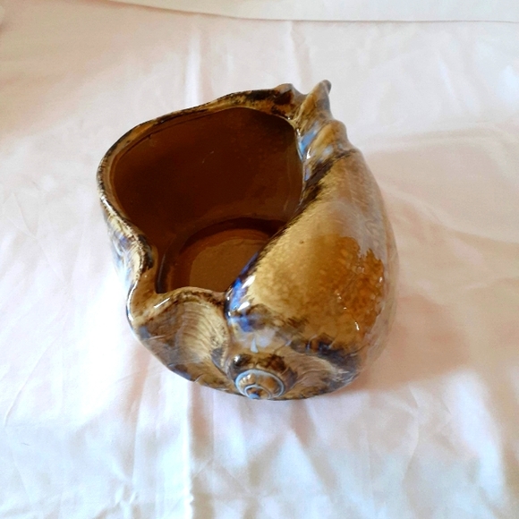 Conch Ceramic Shell Decor. - Picture 7 of 7